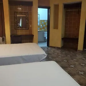 alux-rooms.allrivieramayahotels.com/